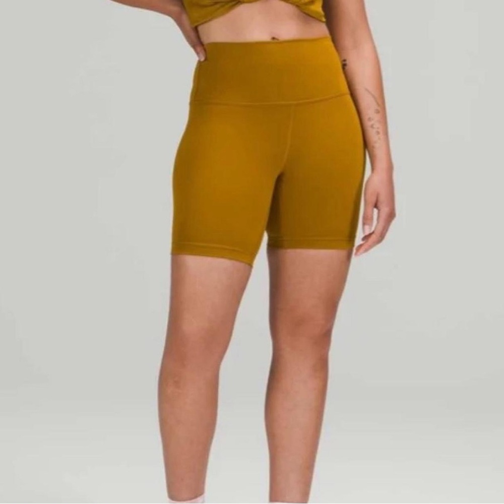 !!!!SOLD!!!!! Lululemon Align High Rise Short 6” size 6 Gold
Spice GLSC